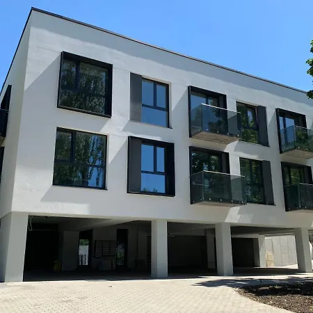Hubertus & New Modern City Apartment *